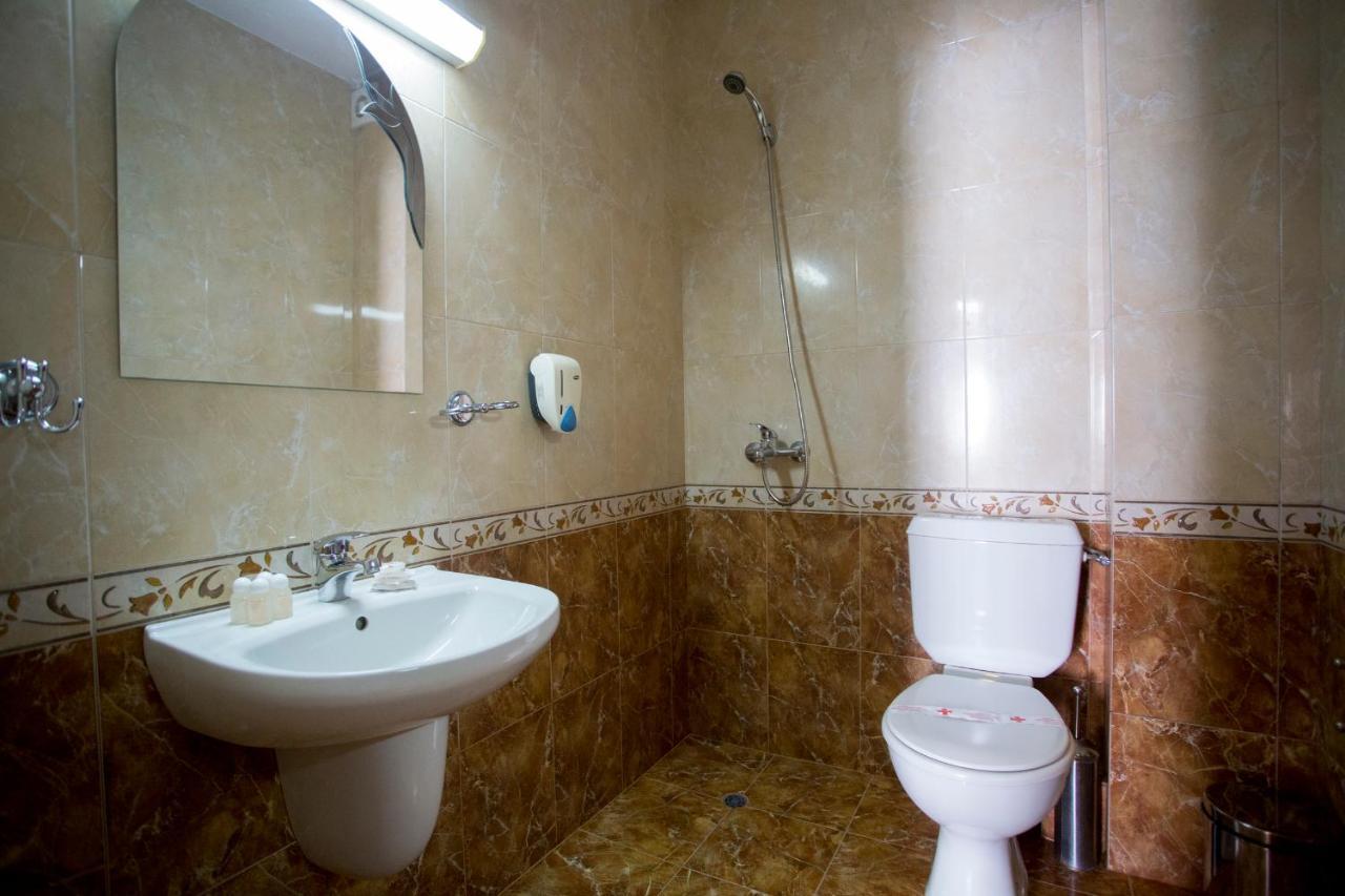 Family Prim Hotel ساندانسكي المظهر الخارجي الصورة