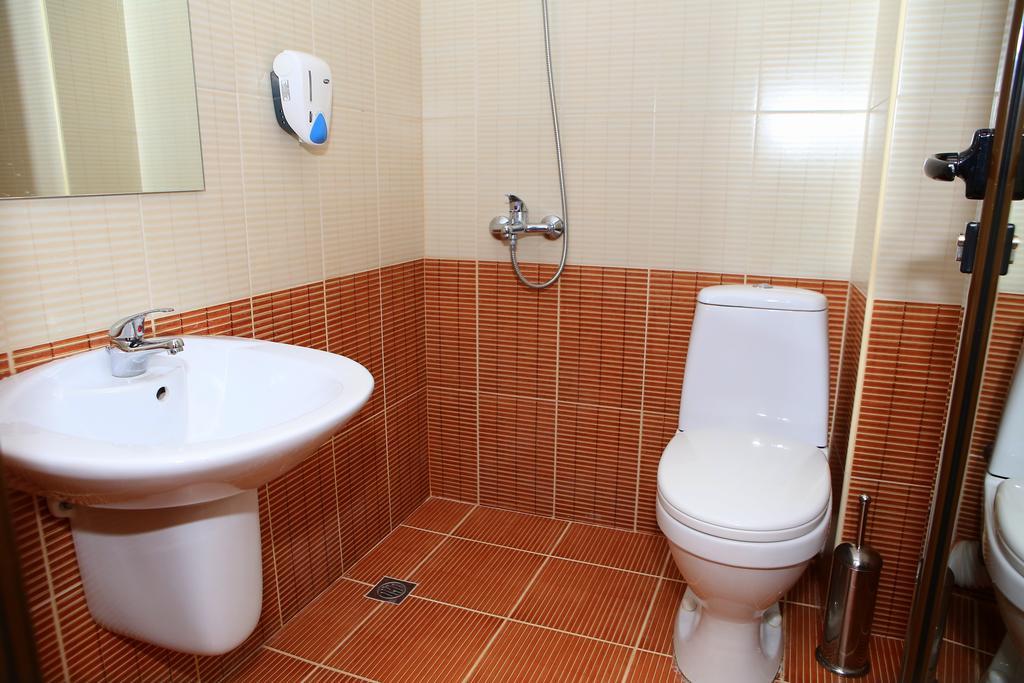 Family Prim Hotel ساندانسكي المظهر الخارجي الصورة